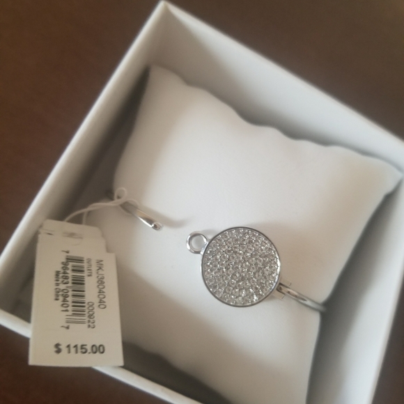 SALE! Michael Kors Bracelet - Picture 5 of 5